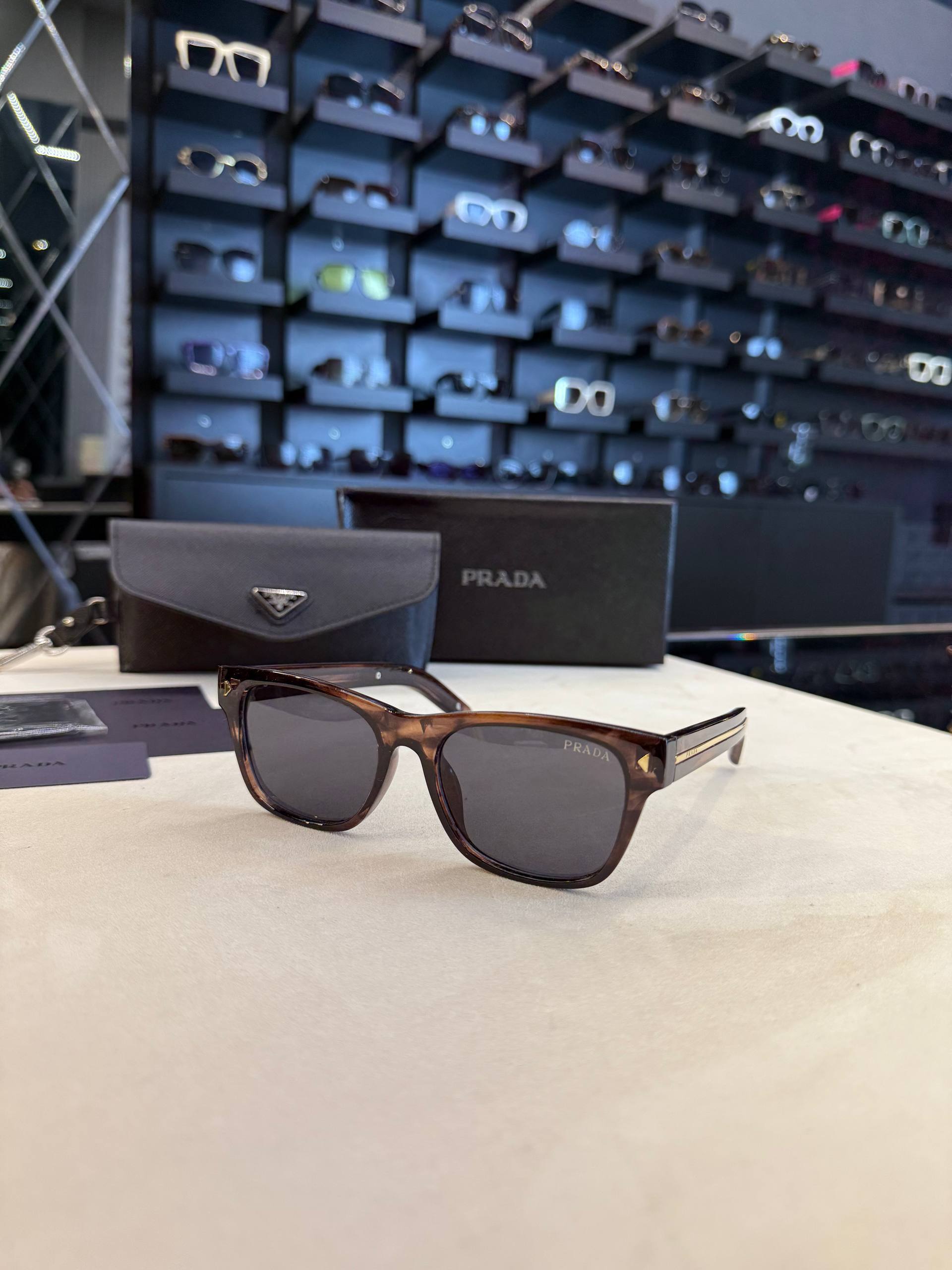 Prada PR 17ZS